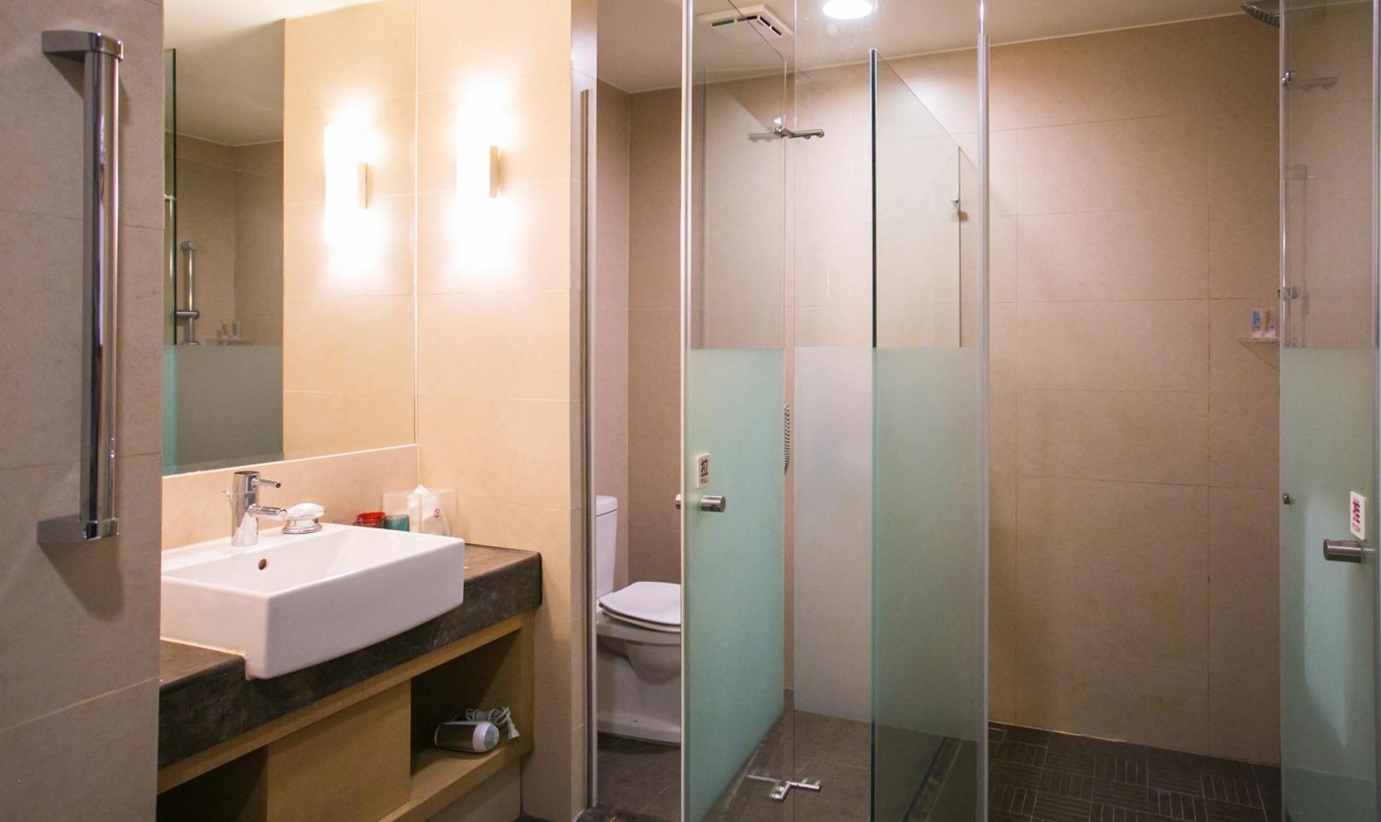 E-Da Royal Hotel Dashu Exterior foto A shower enclosure